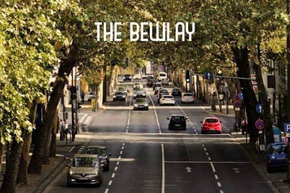 The Modern Edge of The Bewlay Font